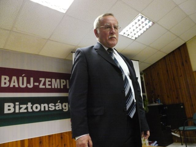 P1130190_640x480