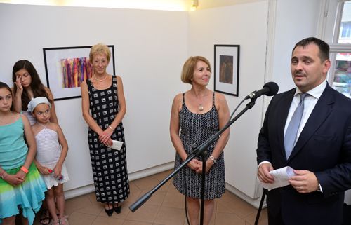 dr-mengyi-roland-unnepi-megnyitoja-kozben_20120621184354_97