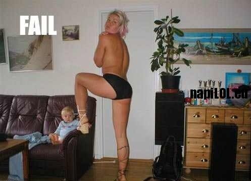 epic-fail-photos-parenting-fails-milf-mom-is-loving-fails1