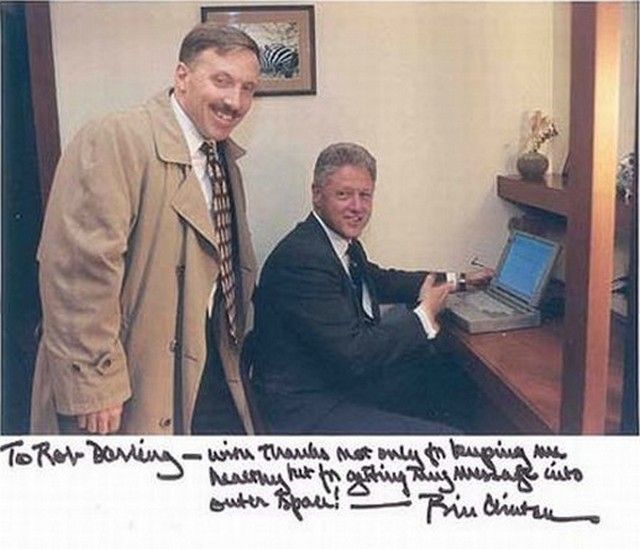 Bill_Clinton_laptopja_cm_1