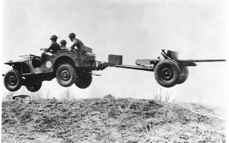 Bantam_jeep_flying_37mm_sm