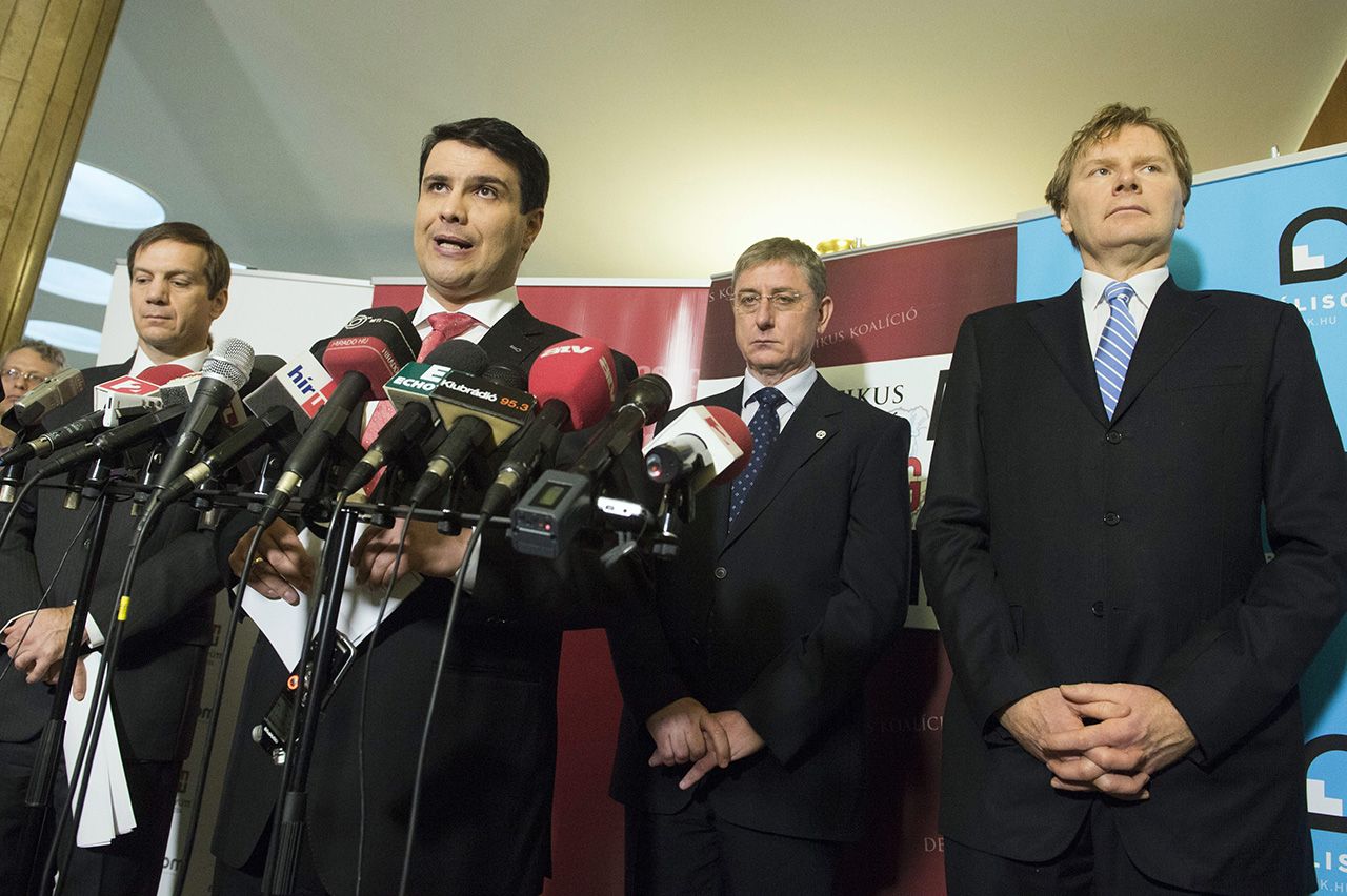 osszefogas_mszp_dk_liberalisok_2
