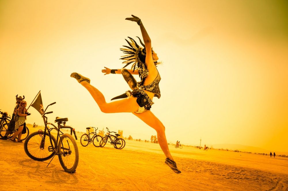 8497810-R3L8T8D-1000-Burning-Man-Day-2-Part-2474of887-X3