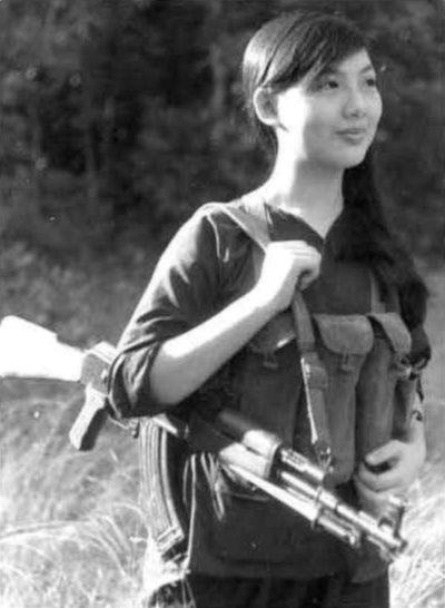 vc female w ak47