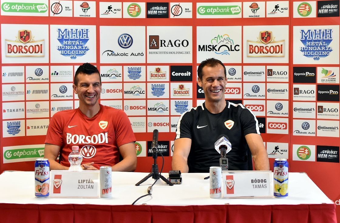 Megforditani az iranyt friss sajtotajekoztato dvtk ujpest1120