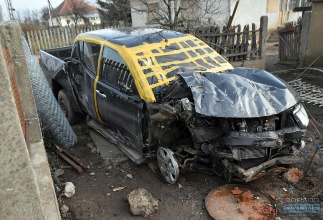 keritessel egyutt ment be az auto03 st 650