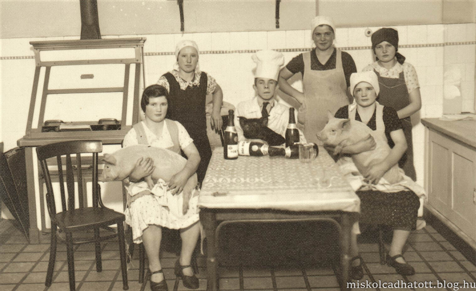 86 232 9 1 a palotaszallo konyhaszemelyzete 1936