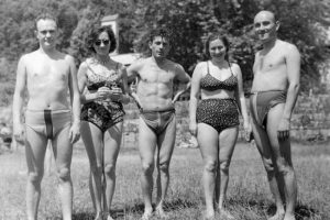 retro bikini e1502980397204 300x200