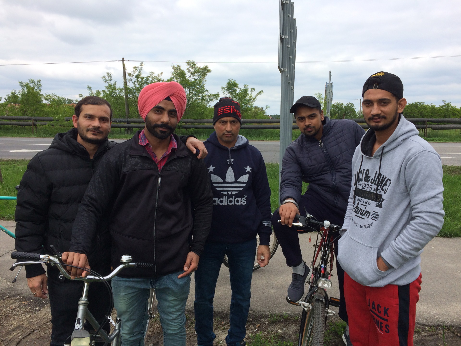 B705F9DB 5188 4691 9085 24CCD4156F80