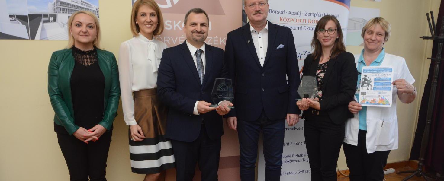 sokkiskezsajtotajekoztato06 899x600