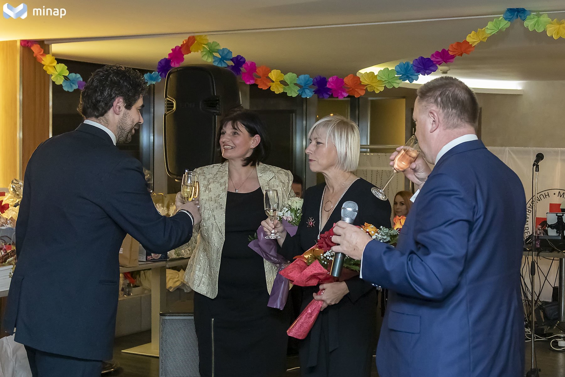 voroskereszt jotekonysagi bal 20200209 bl 029