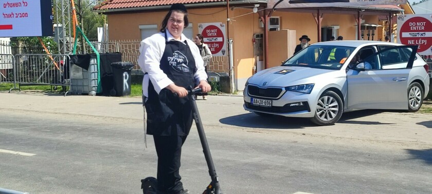 70 ezer ember is érkezhet a csodarabbi sírjához a csaknem ezer lelkes Bodrogkeresztúrra, a helyiek aggódnak