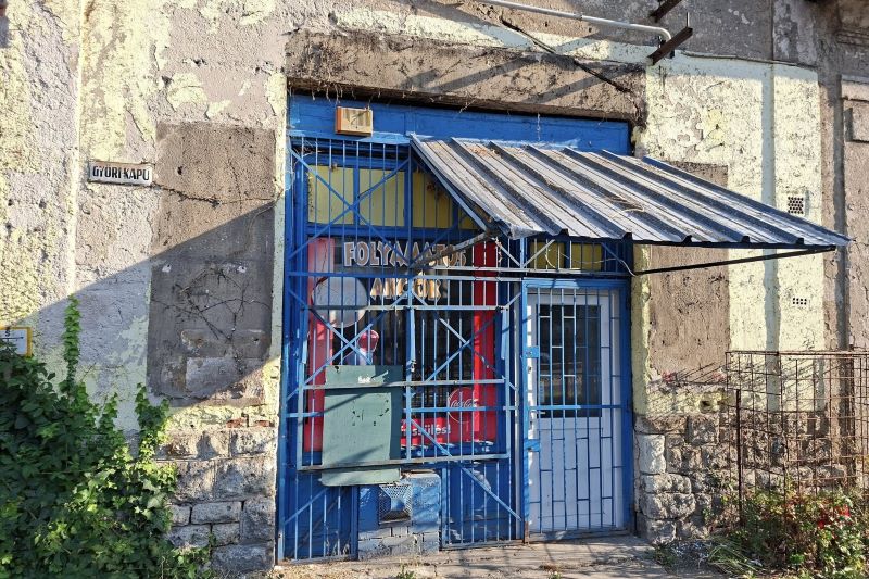 Miskolc. Kócerájok alkonya. Küldjél