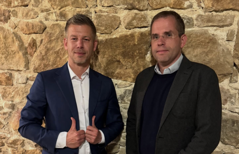 8kxfljmrg9d2es9is xxl