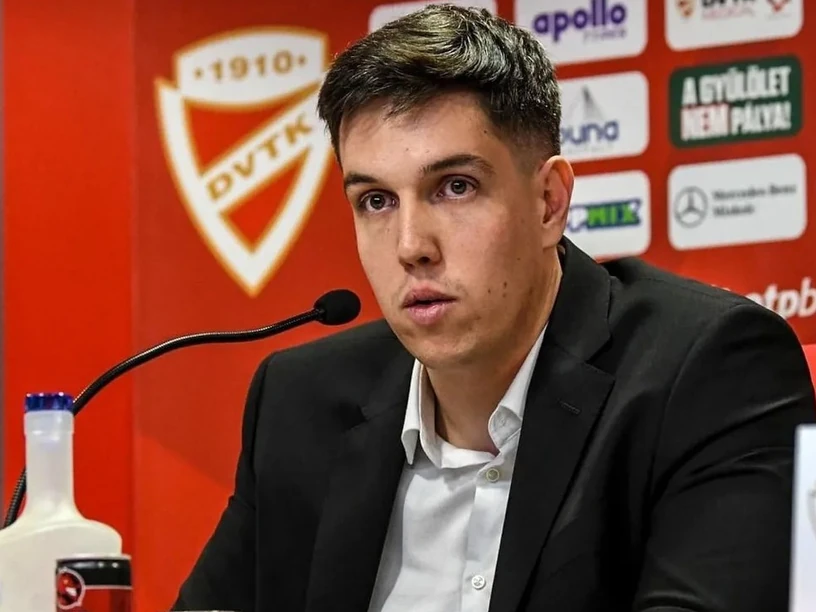 horvath csenger a korabbi dvtk sportigazgatoja posztjaban szurt oda a mostani vezetesnek a csapat kiesese utan foto dvtk eu