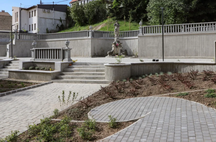 mindszenti park 260429ml 0.jpg