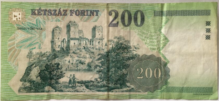 200