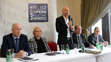 01bartok_opera_sajtotaj_190411ml_22