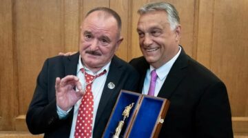 05e38bcc16fb41a4bf08c4a66a8b6bc8