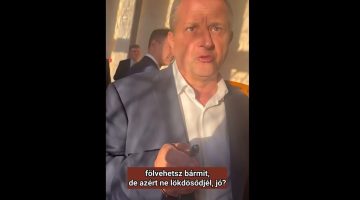 081242f1 6703 4b69 b215 90bd566952e4