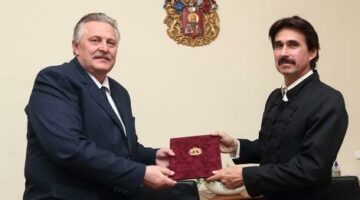 10550522146369012758