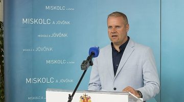 10_db_tisztan_elektromos_hajtasu_autobusz_-_tamogatast_nyert_az_mvk_zrt.20210805_bl_web_005