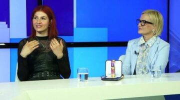 12562327611103984678