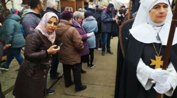 12606230210803844829-1