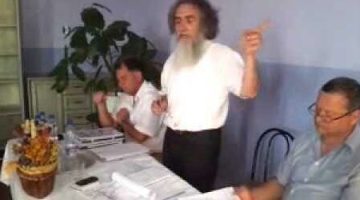 13578099973129900670