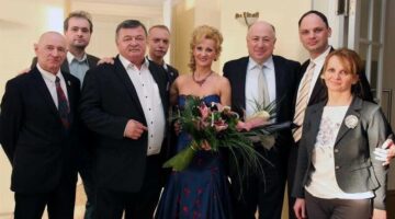 1459867555-kep52