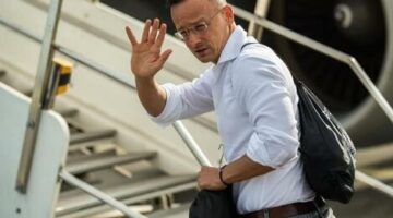 15520713914118606181