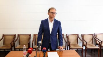 1632744952-temp-npghmj-20210927-815-543-90-zc