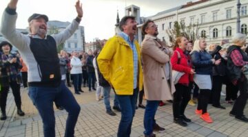 1663692732695-840x378