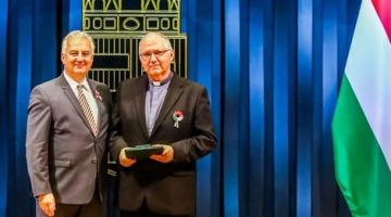 16699137953807013651