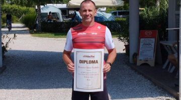 1ef93676 bcd9 4faa 8e02 a5eaea2638e8