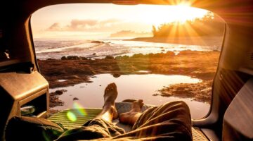 20190325lakoauto-reggel