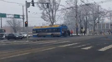 2e1aa7bd 42f4 4cdd 9d39 37ee4c782e5f