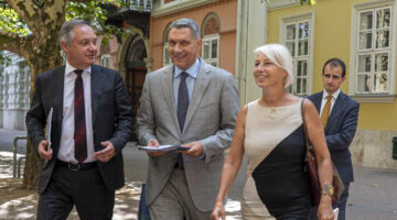 300018577_495388765924640_8103726321481518470_n