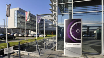 35300293_2700949_e98f4017580b60946f40a7c21e927dca_wm