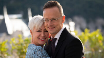 36565573_2793593_815eb9e4b8faabd829c4324a6b9d3554_wm