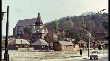 380594_418432641533103_2073423034_n