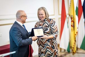 582452422 122228337398129106 6677617599995460528 n