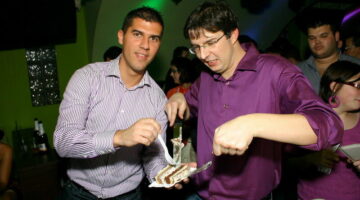 6ng8T8YiuzfNCu8Zs