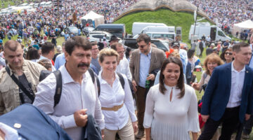 7u3f8xgLQEnF1ce156s-xl