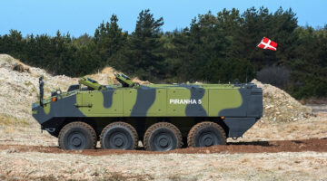 813831_mowag_piranha_v_danish