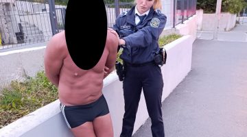 8CpDy7HoVOzBOsJos-xxl