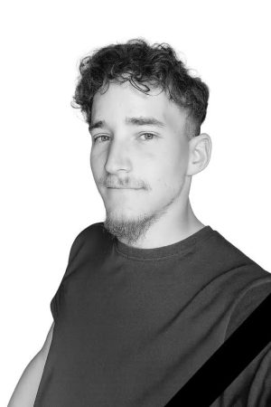 9c9840ea0f604d3785d8d0c2cfb72b01