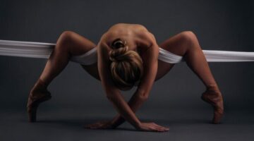 BartokTavasz2021_PecsiBalett_Vasarely-etudok_c_Borbas_Betti-e1619456857649-768x431