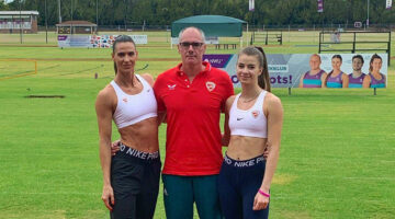 Del-Afrikaban_edzotaborozik_Nemes_Rita_es_Toth_Anna_friss_1120