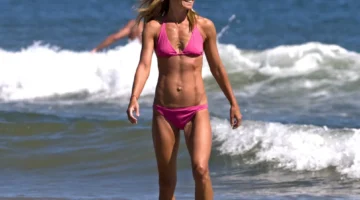 Kelly-rocked-pink-two-piece-day-Hamptons-August